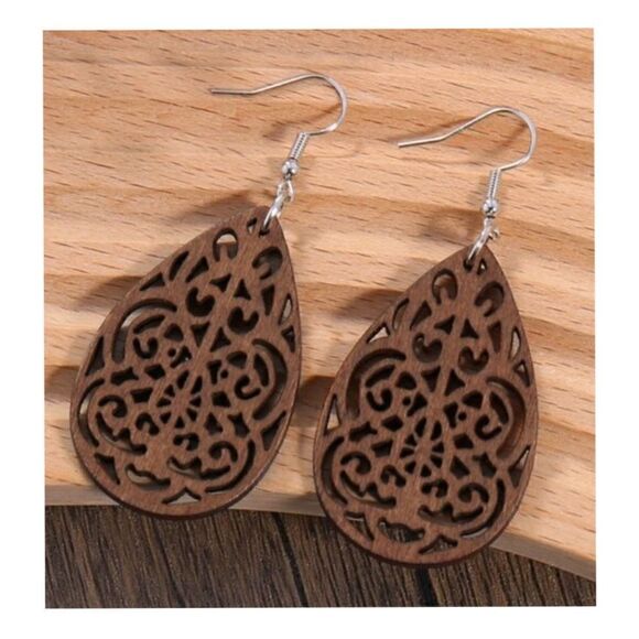 Women's Four Sets Earrings Wood Tear Drop NWOT Never Worn - Picture 6 of 10